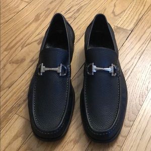 Men’s Salvatore Ferragamo leather loafers sz 11